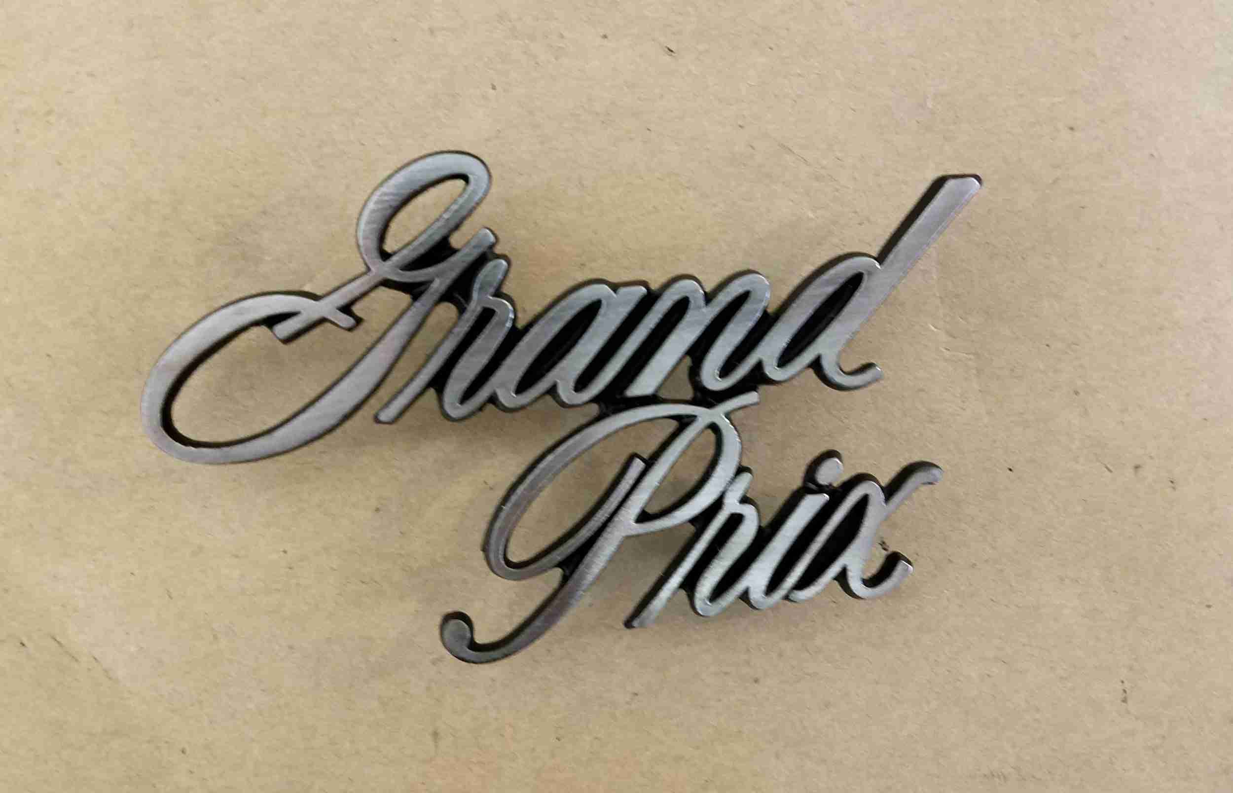 1971-72 Sail Panel Emblem, "Grand Prix"