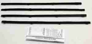 1967-72 AUTHENTIC 4 Piece Felt Kit, Chevy Suburban Rear Door Only