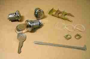 1966 P/8 Door & Trunk Lock Set W/Later Style Round Head Keys